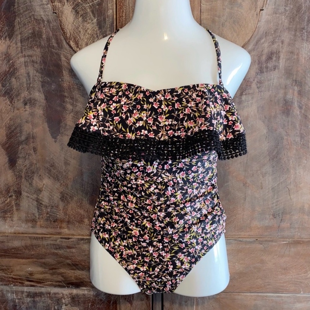Floral Ruffle  Swimsuit